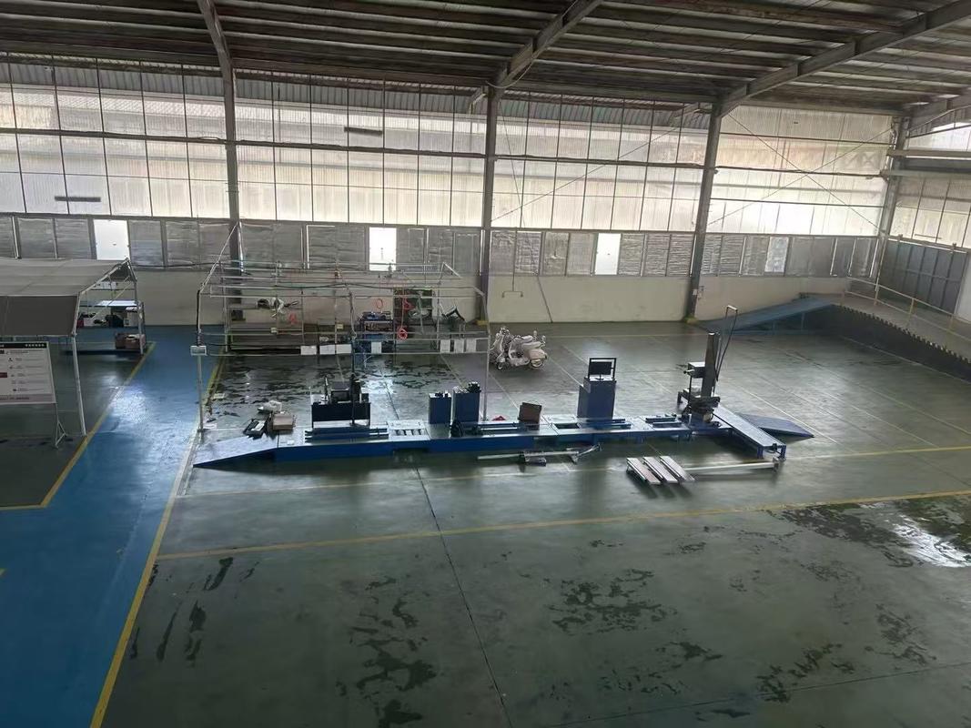 CTMT-300B 3 개의 3000 와트 냉각 팬이 지하에서 작동하도록 특별히 설계된 맞춤형 포괄적인 오토바이 검사기