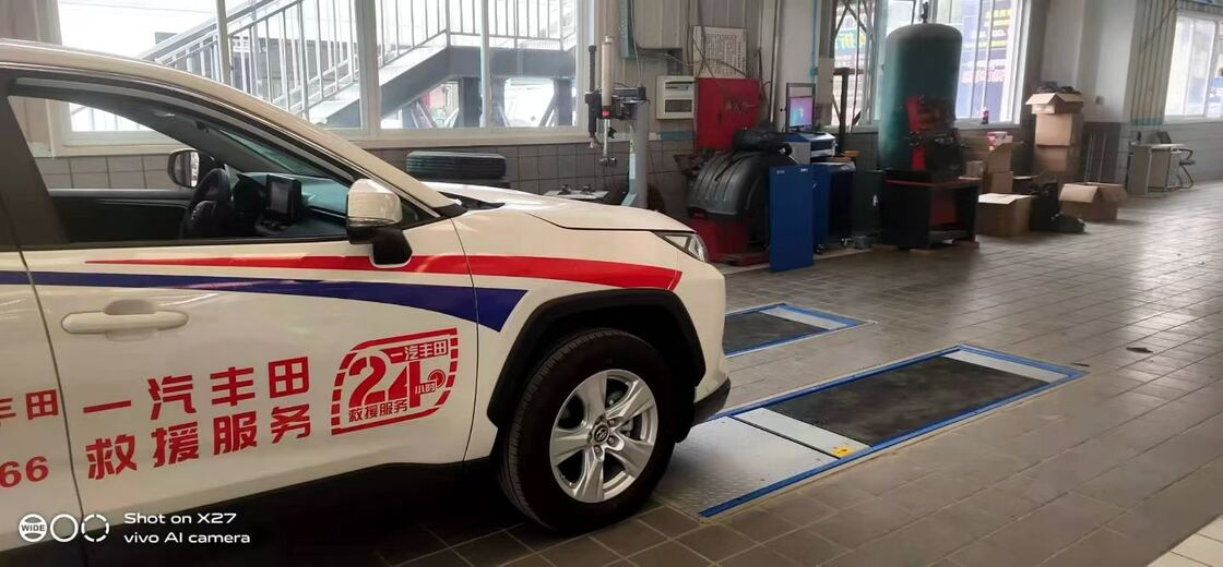 Cartesykj 럭셔리 플랫 브레이크 테스터 3T ​​10T 15T 차량 검사 장비 차량 테스트 레인 2CTHPB-13 사이드 슬립 서스펜션 액슬 로드 브레이크 테스터 포함