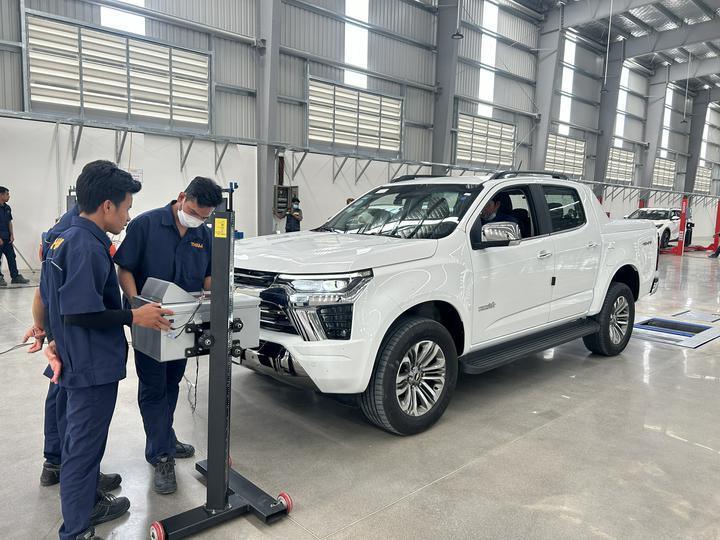 Cartesy 브랜드 CTGT-3-3C 롤러 트리니티 차량 테스트 라인 차축 부하가 있는 롤러 브레이크 테스터 경자동차용 단일 플레이트 사이드 슬립 테스터