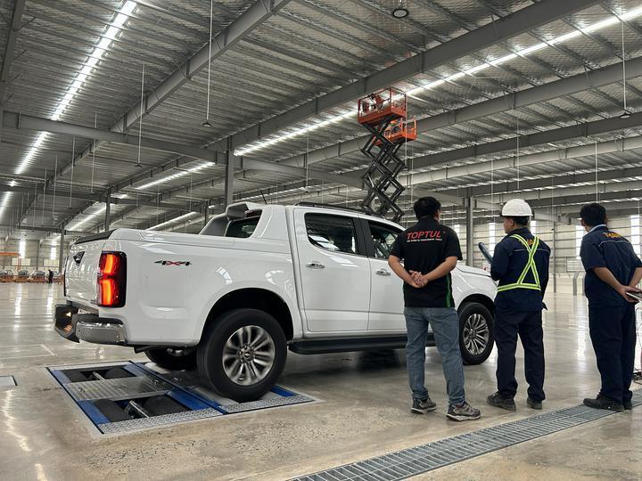 Cartesy 브랜드 CTGT-3-3C 롤러 트리니티 차량 테스트 라인 차축 부하가 있는 롤러 브레이크 테스터 경자동차용 단일 플레이트 사이드 슬립 테스터